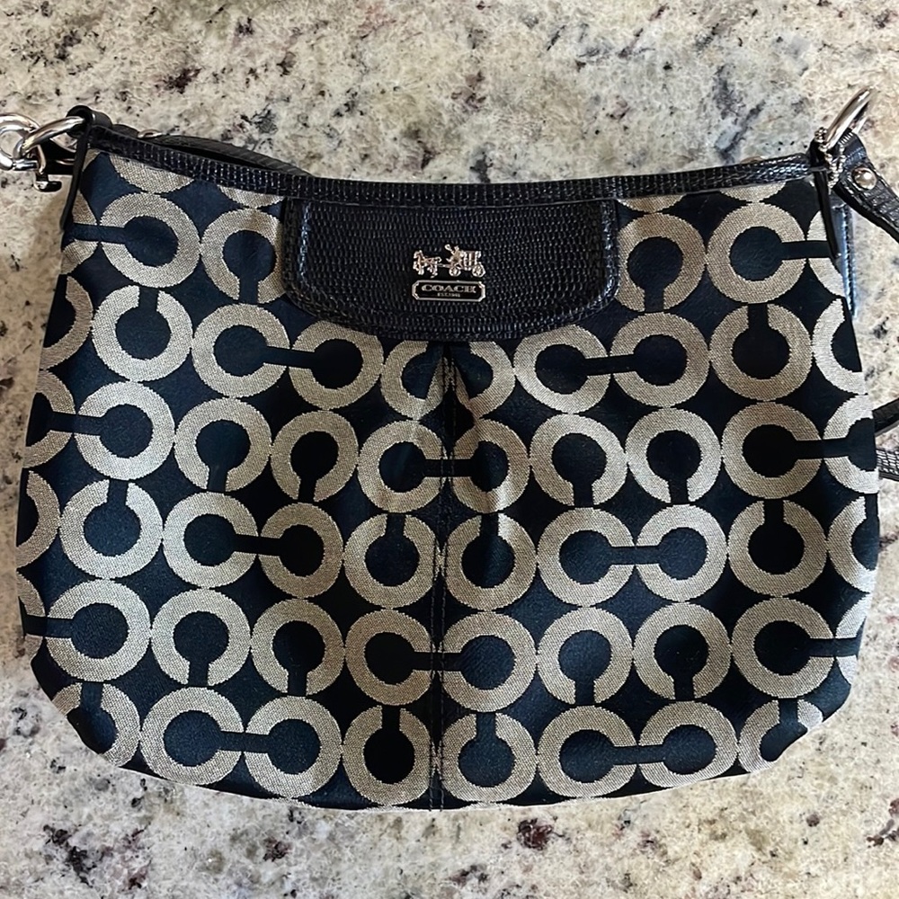 COACH Soulder/Crossbody NWOT  10”L x 7.5”H x 3”W
